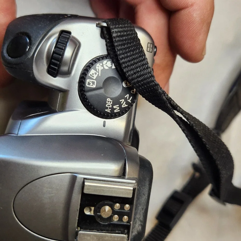Canon EOS K2 REBEL 35mm SLR Camera Silver Body Only Untested For Parts Or Repair
